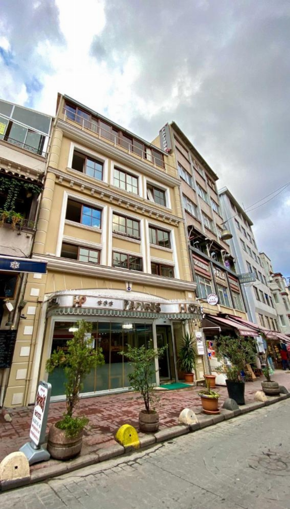 Grand Papirus Hotel